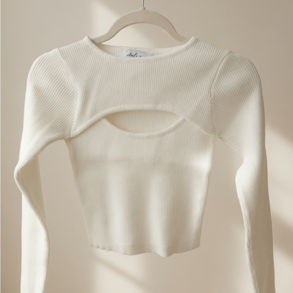 Petal & Pup | White Cutout Ribbed Crop Sweater Long Sleeve XS